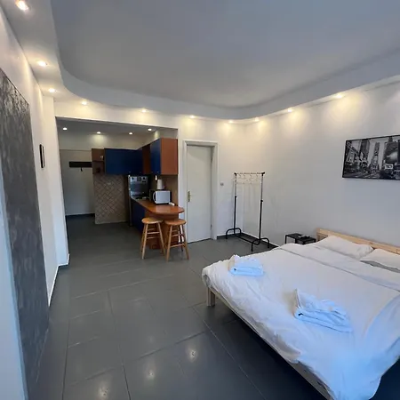Comfy W Balcony Quiet Calderon דירה בוקרשט